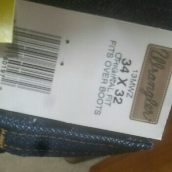 6 PAIR BUNDLE !!! Men's Wrangler Jeans 13MWZ - Picture 2 of 3